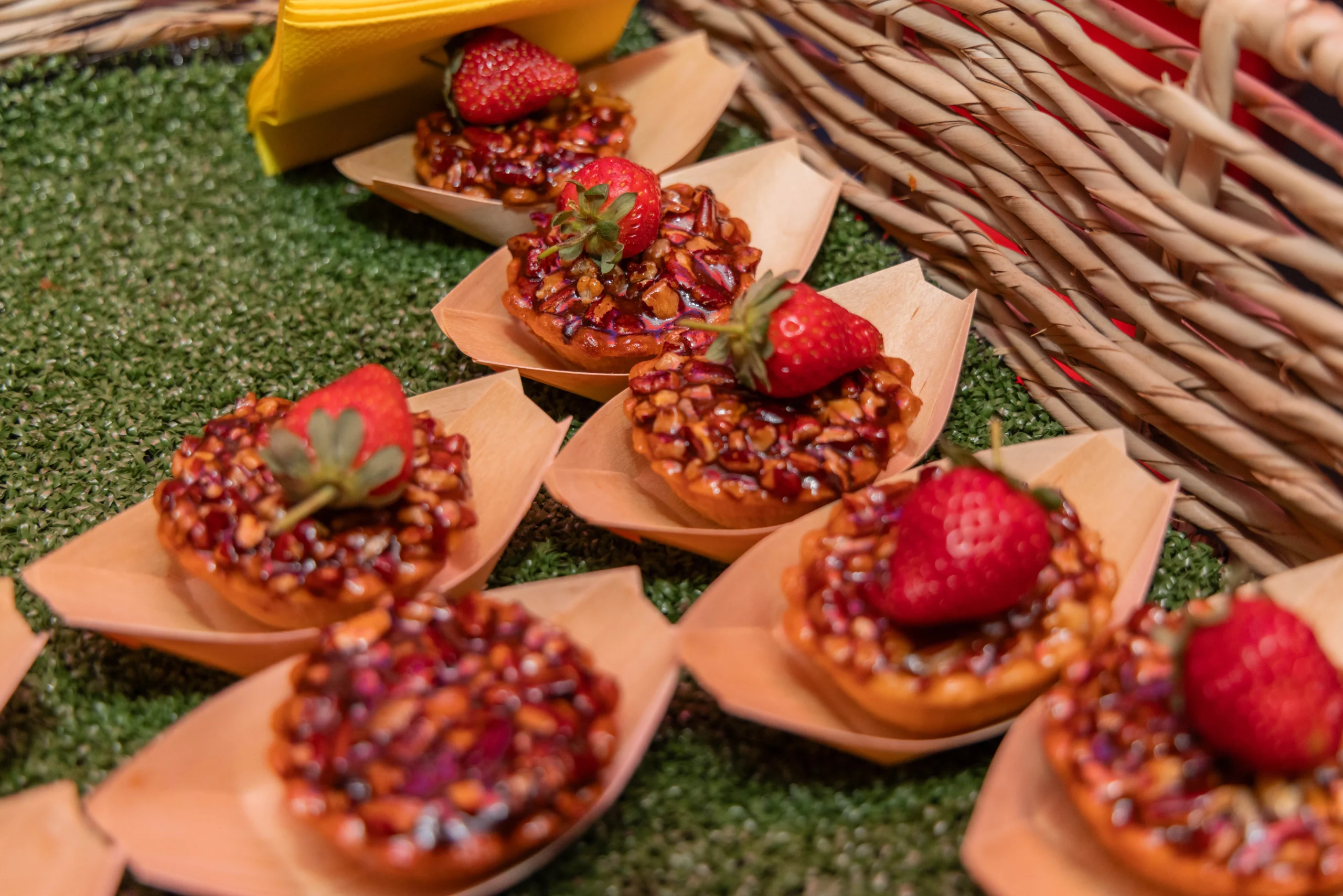 Romans Pizza 30th Birthday Celebration 506 scaled - Year-end functions